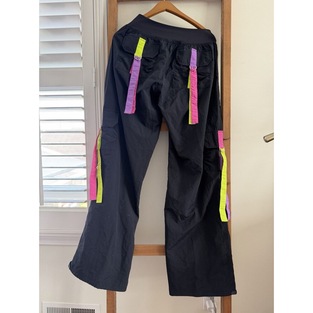 Zumba Cargo Pants Women’s Y2K Workout Snap Size XL Tassels NWT Ultimate Orbit